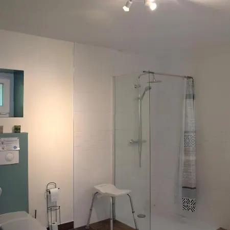 Le Clos De L'angley Et Ecurie 펜션 *