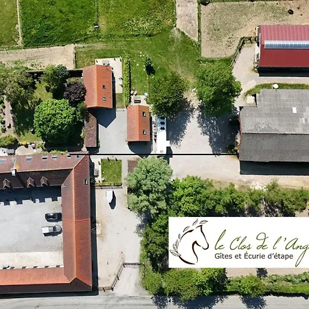 Le Clos De L'angley Et Ecurie بيت للعطل Caffiers